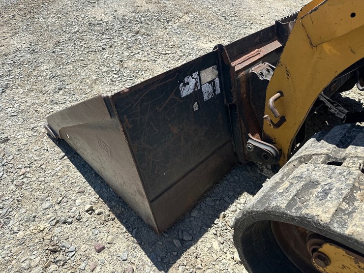 caterpillar-299d3-xe-image-32