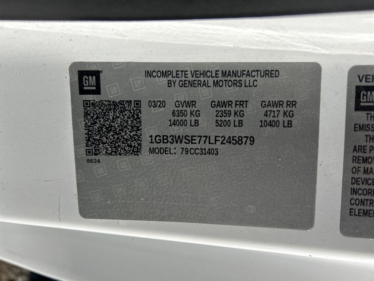2020-chevrolet-3500-image-66