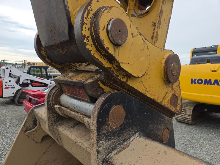 caterpillar-349el-image-16