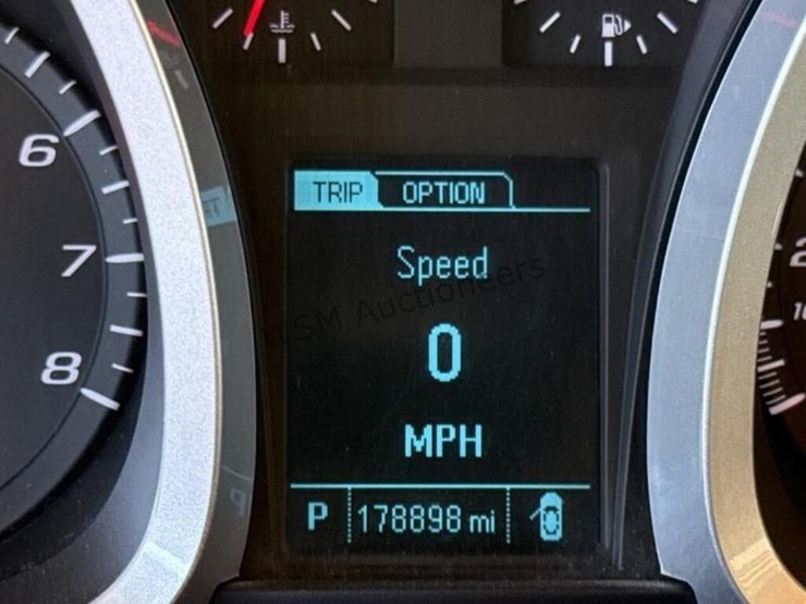 2016-chevrolet-equinox-ls-image-18