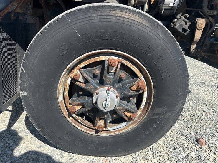 1991-ford-l9000-image-58