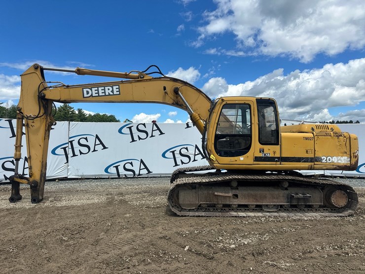 2000-deere-200-lc-image-2