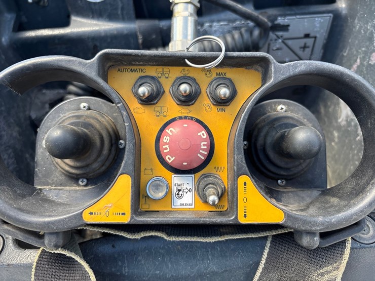 2018-bomag-bmp8500-image-19
