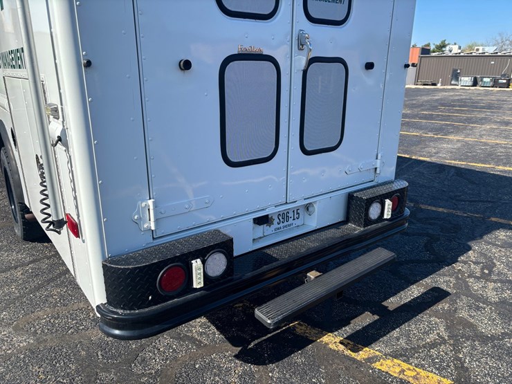 #2419-•-1987-chevrolet-emergency-response-unit-image-13