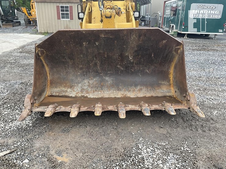 2005-caterpillar-953c-image-11