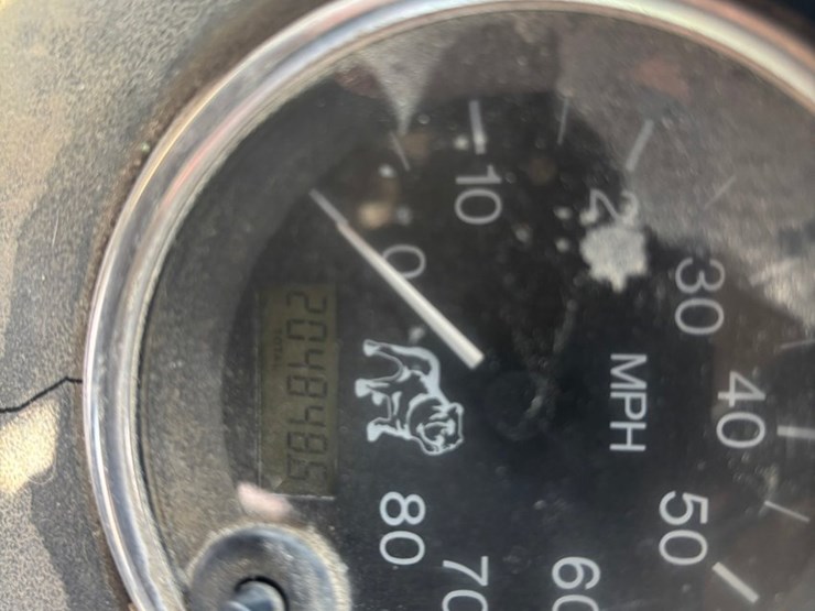 mack-rd688s-image-54