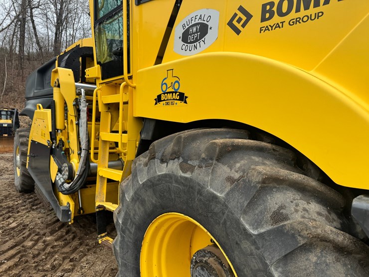#1251-•-2016-bomag-rs5000-soil-stabilizer-/-recycler-image-20