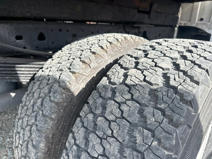 2001-ford-f350-image-61