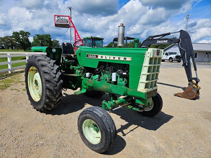 oliver-1600-image-8