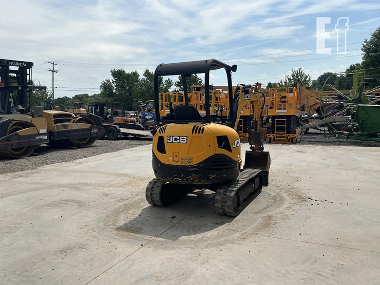 2015-jcb-8029cts-image-4