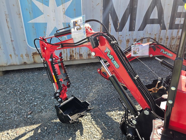 #5015-•-unused-future-ft13-mini-excavator-image-10
