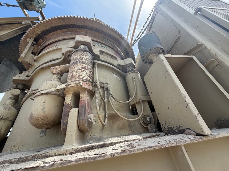 #1757-•-2005-mestco-hp4000-crusher-image-76