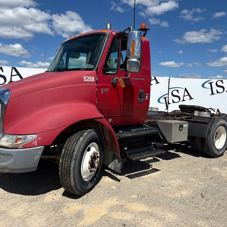 2006 INTERNATIONAL 8600