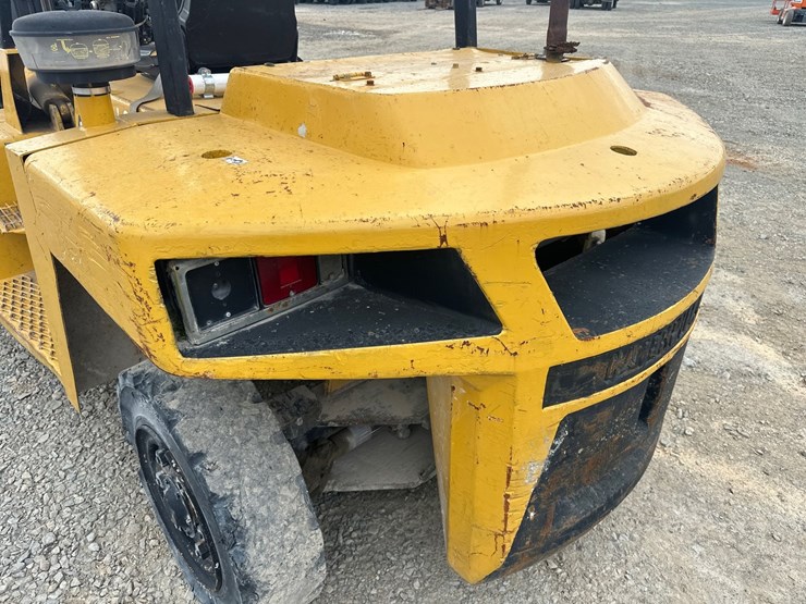 1995-caterpillar-dp70-image-12