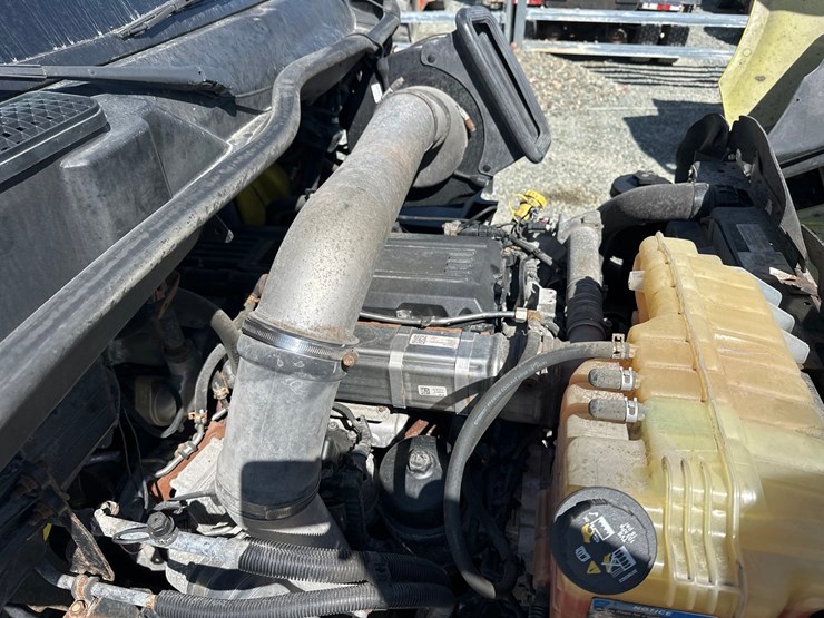 #60118-•-2019-international-rh613-day-cab-truck-tractor-image-36