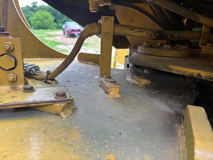 caterpillar-928g-image-61