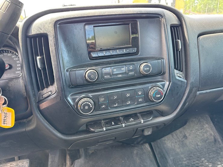 2014-chevrolet-silverado-1500-image-33