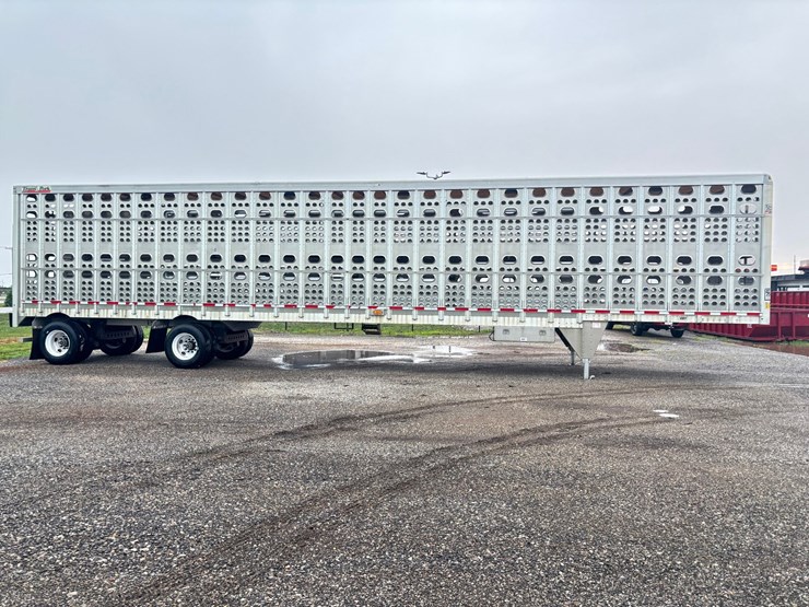 2017-eby-livestock-trailer-image-5