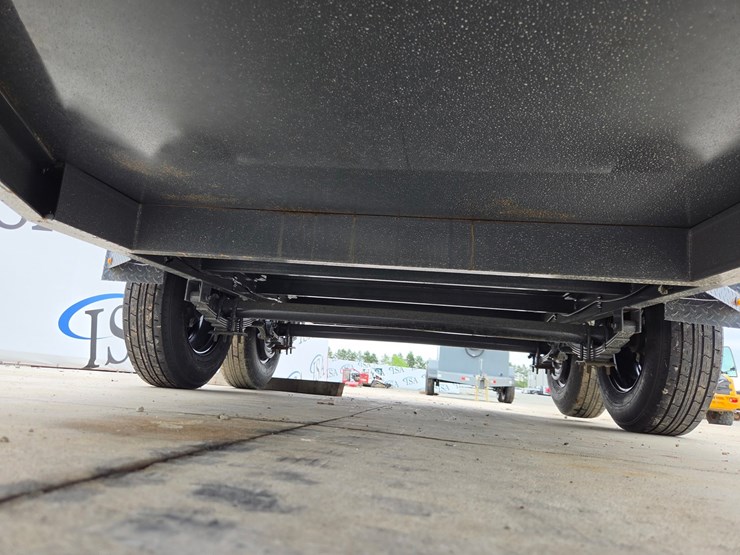 #60936-•-x-star-approx.-750-gallon-fuel-trailer-image-21
