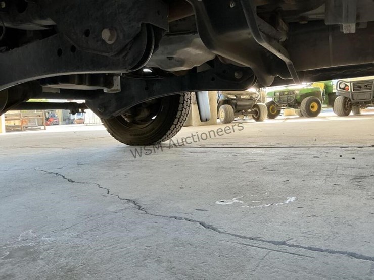 2014-ford-f550-image-27