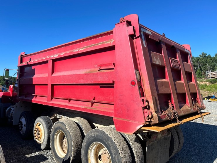 2001-mack-rd688s-image-16