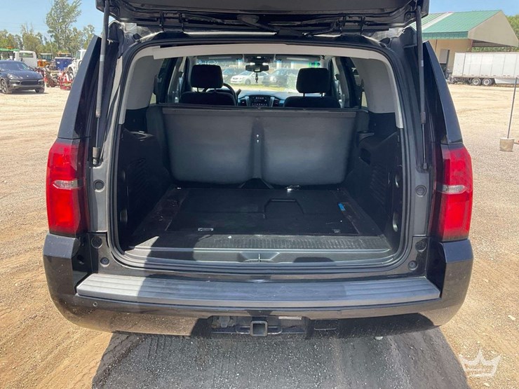 2018-chevrolet-tahoe-image-17