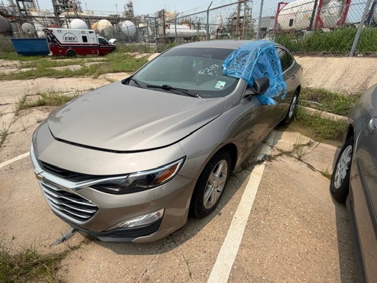 #79-•-2022-chevrolet-malibu-image-1