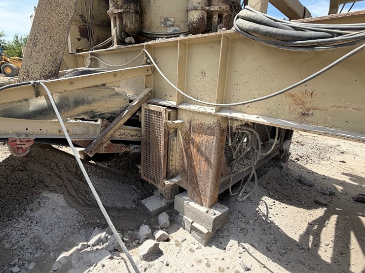 #1757-•-2005-mestco-hp4000-crusher-image-37