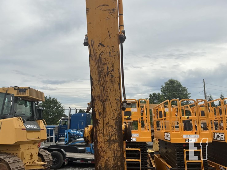 2017-jcb-js131-lc-image-12