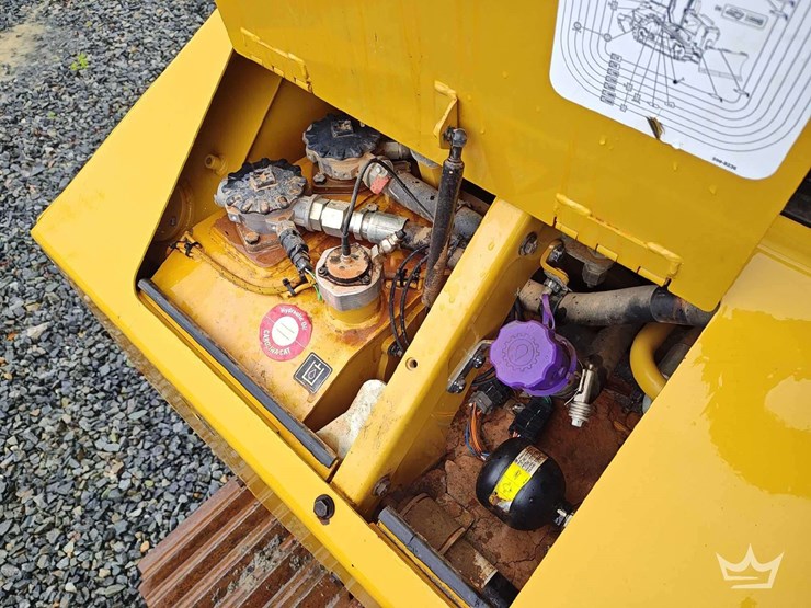 2022-caterpillar-d5-lgp-image-41
