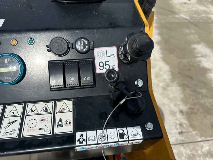 #5141-•-2025-agt-mx-crt23-mini-skid-steer-image-20