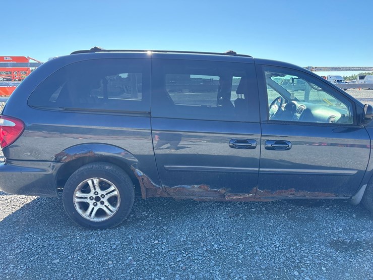 2007-dodge-grand-caravan-image-17
