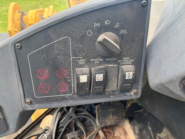 caterpillar-928g-image-53