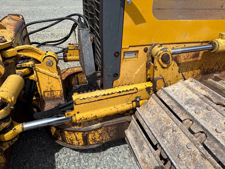 deere-550h-image-19