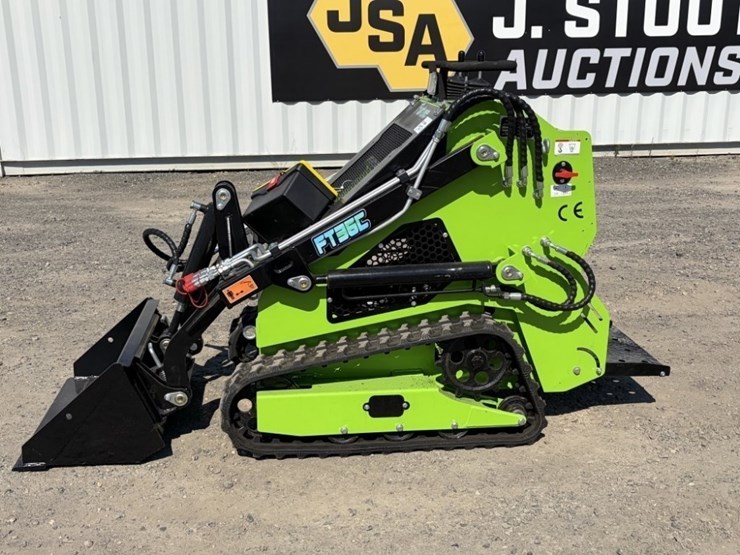 2026-future-ft36c-mini-compact-track-loader-image-7