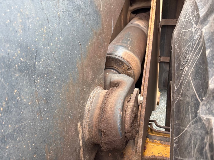 deere-844j-image-37