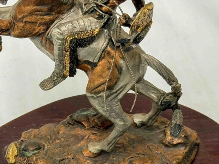 legends-sculpture-image-3