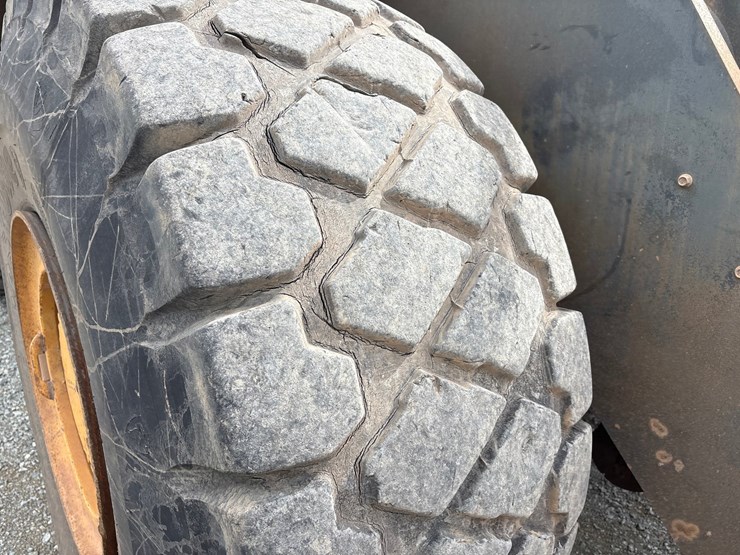 deere-844j-image-73