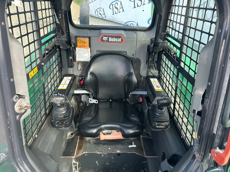2021-bobcat-t76-image-37