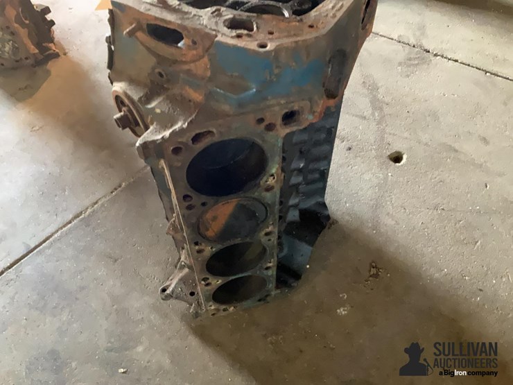 1972-ford-351-cleveland-2-bolt-main-standard-bore-short-block-image-15