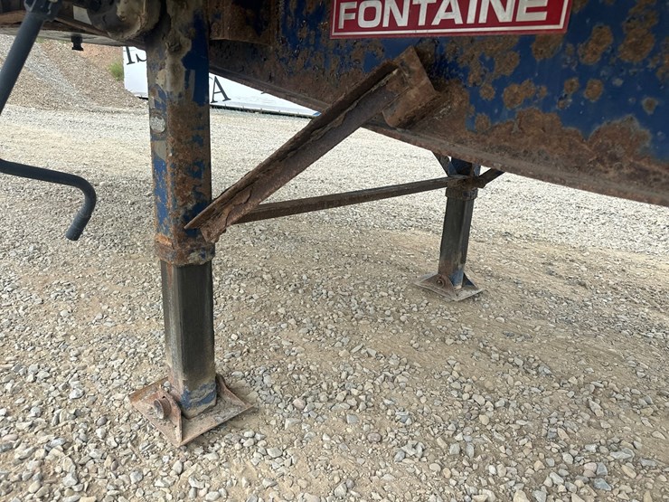 2006-fontaine-48'-flatbed-image-11