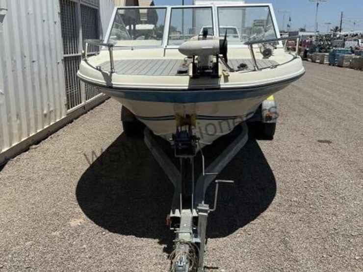 1986-escort-trailer-w/-20ft-boat-image-3