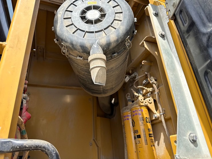 2017-caterpillar-336fl-image-45