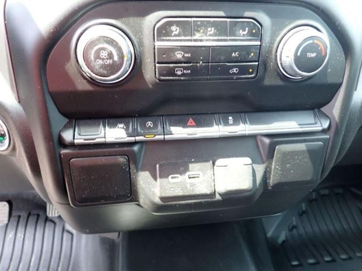 chevrolet-silverado-1500-image-23
