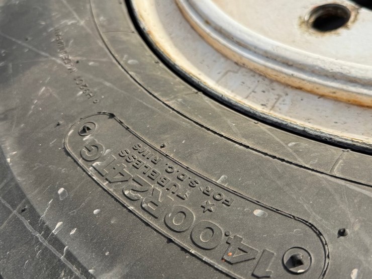 #1326-•-bridgestone-tires-with-rims-image-8
