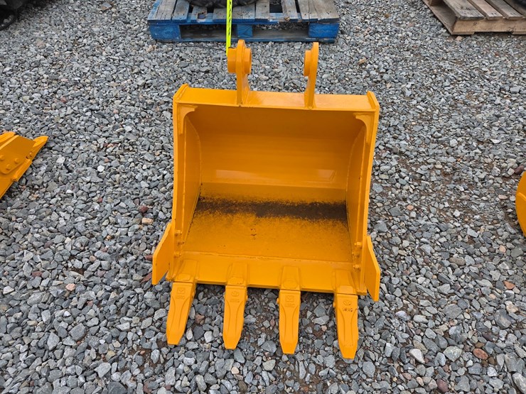 caterpillar-305-image-5