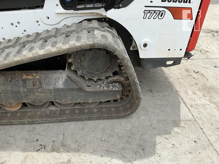 2019-bobcat-t770-image-9