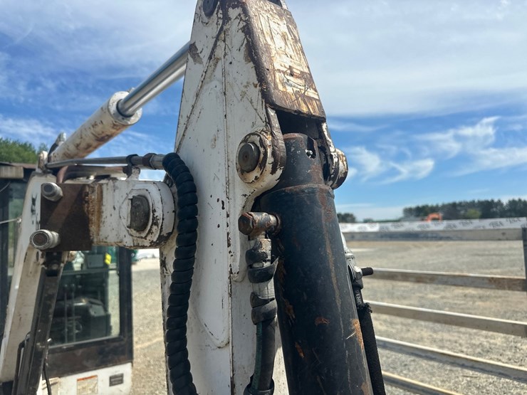 bobcat-231-image-25