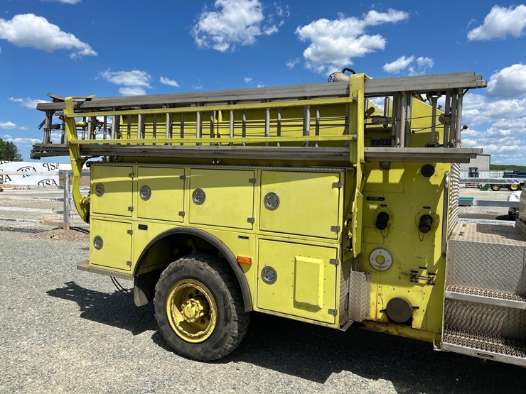 #5028-•-1991-amertek-2500-l-fire-truck-image-14