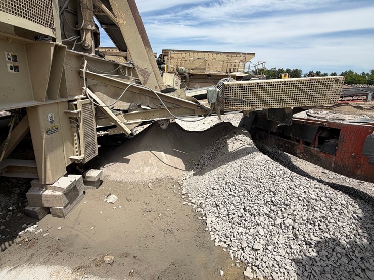 #1757-•-2005-mestco-hp4000-crusher-image-43